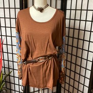 New tonic type T-shirt type top. Long sleeves . Size 14/16 W
